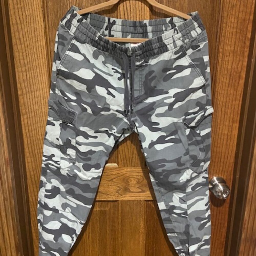 Mossimo sweats